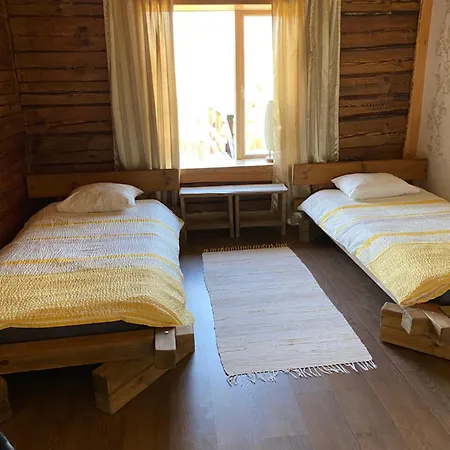 Kiisa Jahi- Ja Matkamaja *