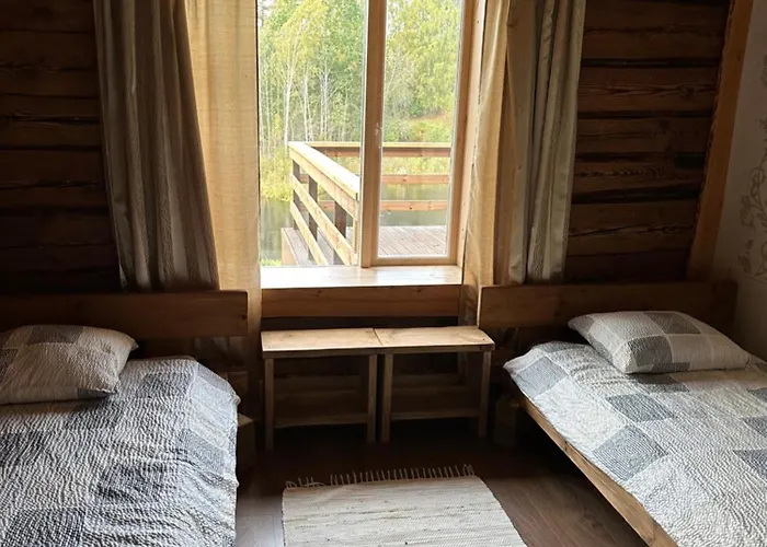 Kiisa Jahi- Ja Matkamaja