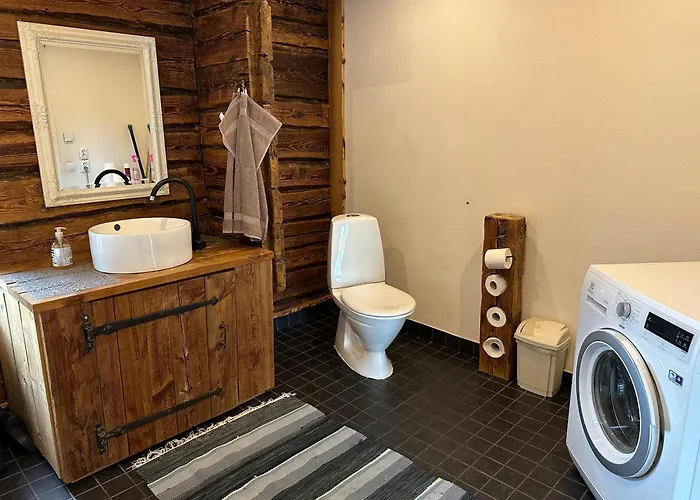 Kiisa Jahi- Ja Matkamaja *