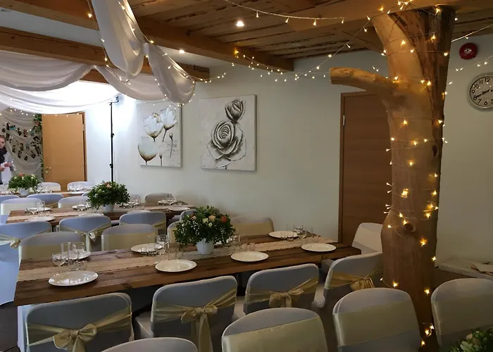 Kiisa Jahi- Ja Matkamaja * Holvandi