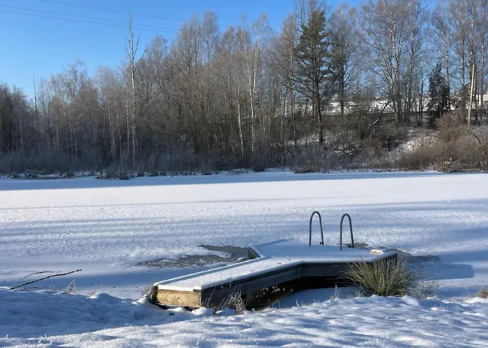 Kiisa Jahi- Ja Matkamaja *